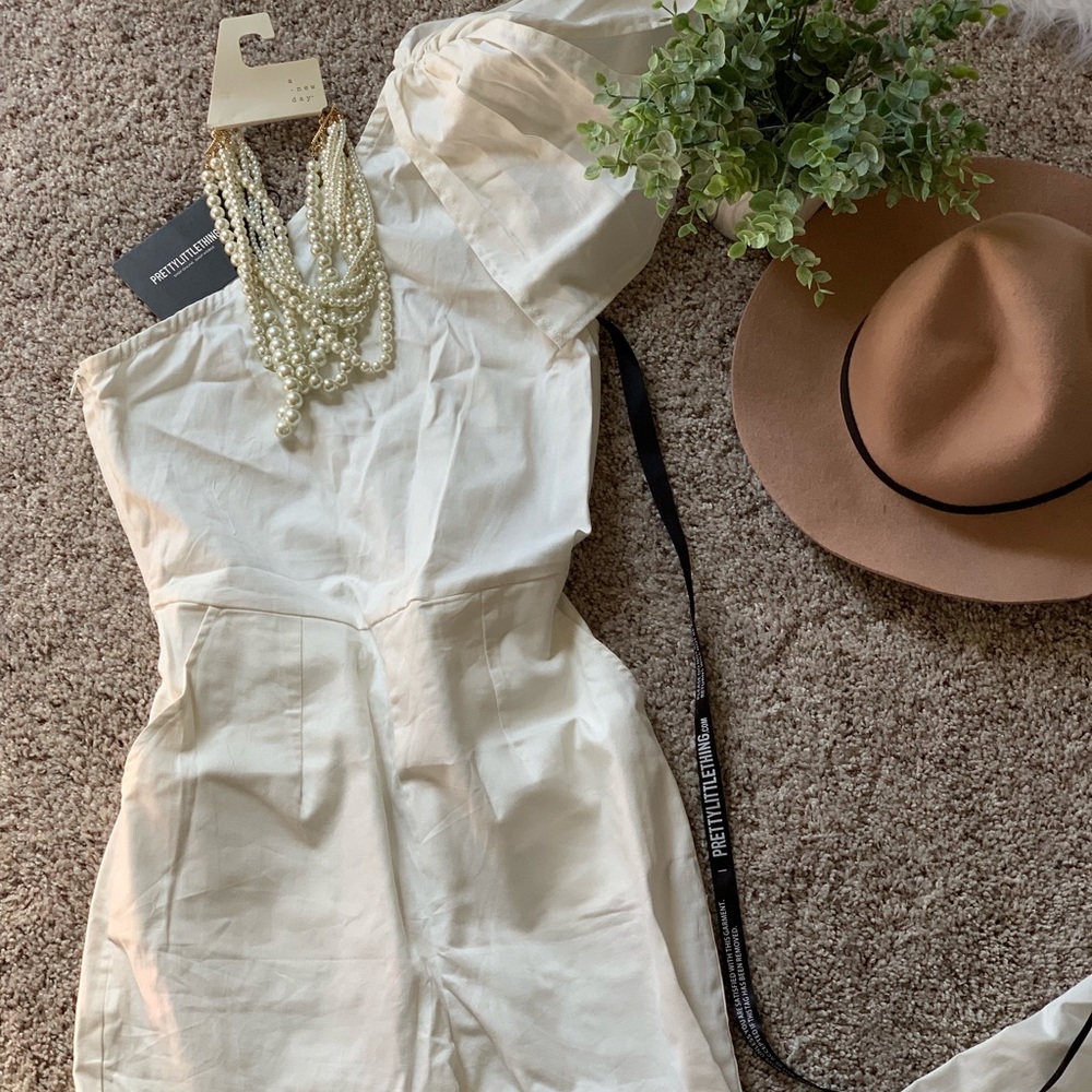 PrettyLittleThing | One Shoulder Jumpsuit